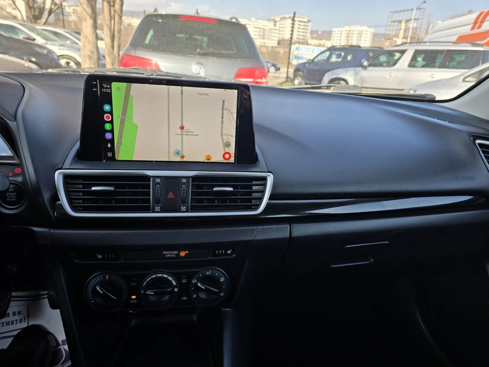 Mazda 3 ТОП СЪСТОЯНИЕ/1.5iSKYACTIV/НАВИГАЦИЯ, снимка 13 - Автомобили и джипове - 53885700