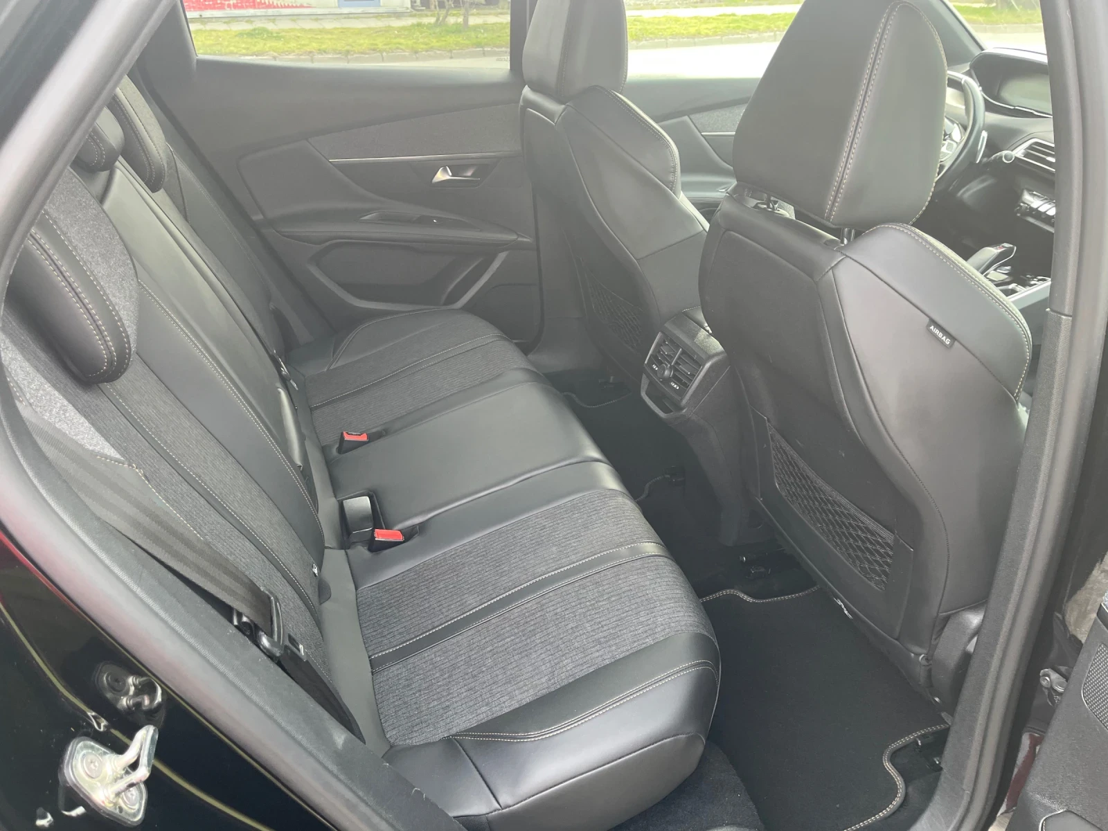 Peugeot 3008 1.5 HDI Gt line Full Top, снимка 11 - Автомобили и джипове - 53923546