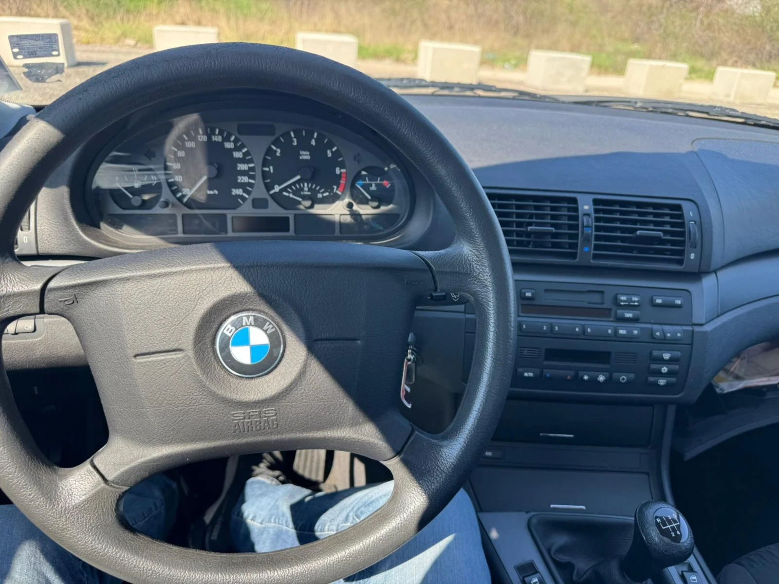 BMW 318, снимка 7 - Автомобили и джипове - 54150296