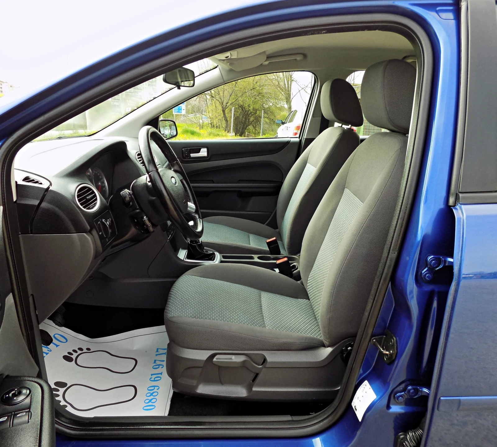 Ford Focus 1.6TDCi/101к./РЕАЛНИ КМ/УНИКАТ, снимка 6 - Автомобили и джипове - 54208953