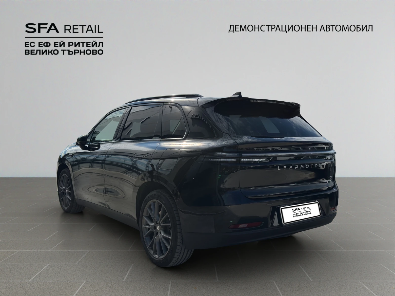 Leapmotor C10 DESIGN BEV 220kW 81, 9kWh, снимка 8 - Автомобили и джипове - 54256719