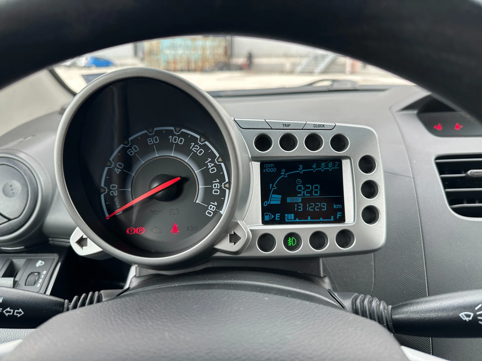 Chevrolet Spark, снимка 14 - Автомобили и джипове - 54294717