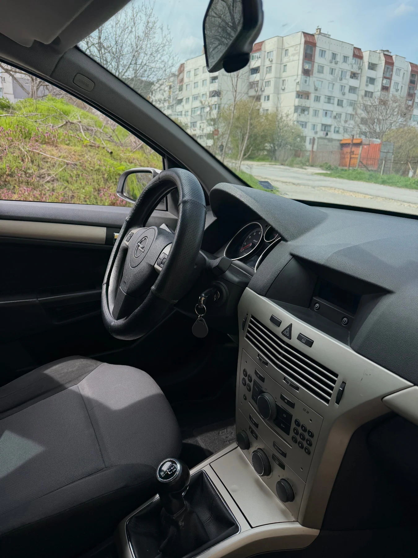 Opel Astra Газ/Бензин 1.6i Facelift, снимка 6 - Автомобили и джипове - 54658454