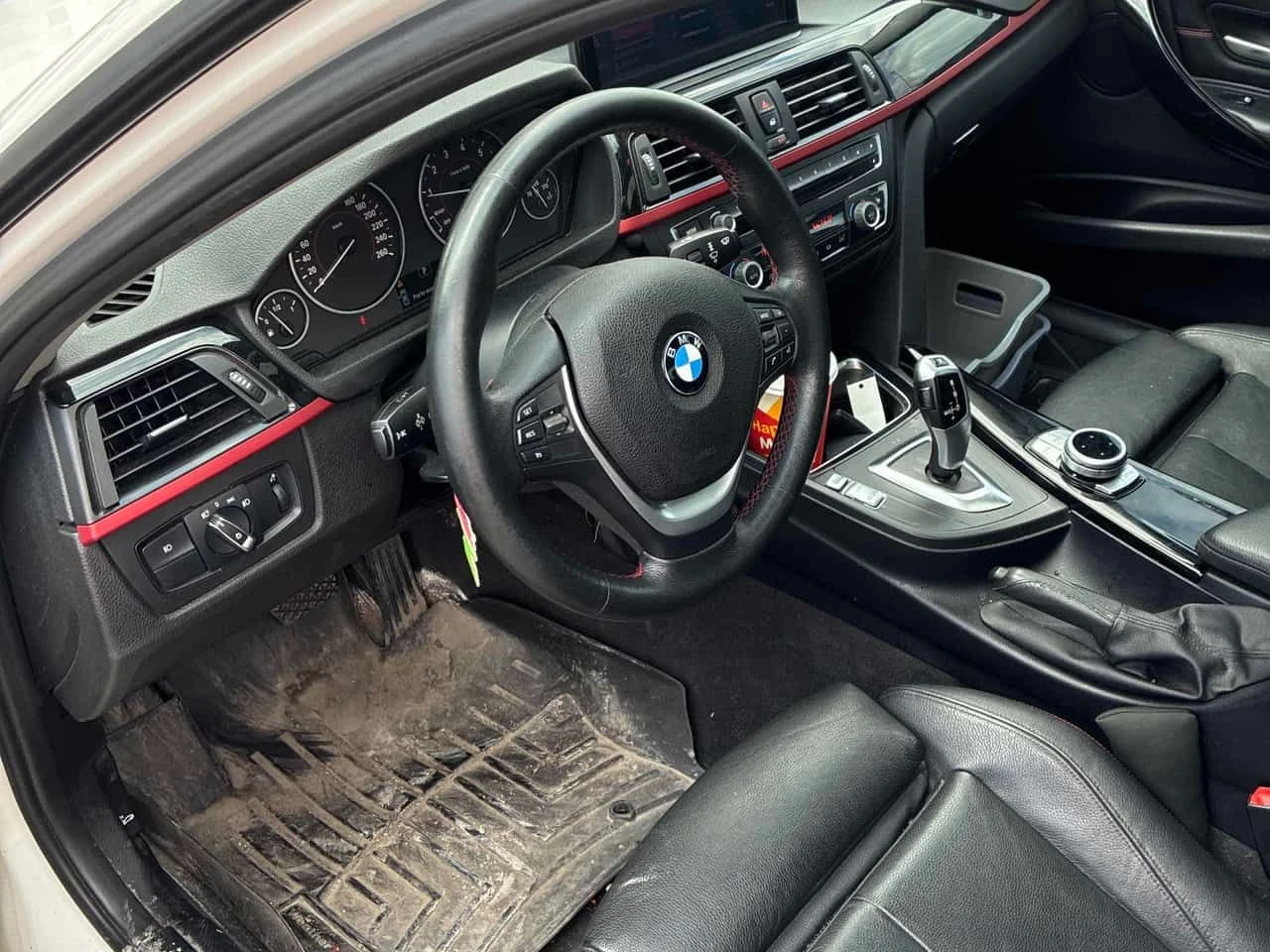 BMW 320 320i xDrive/ПОДГРЕВ/ШИБЕДАХ/CARFAX/ФИНАНСИРАНЕ, снимка 5 - Автомобили и джипове - 54663167