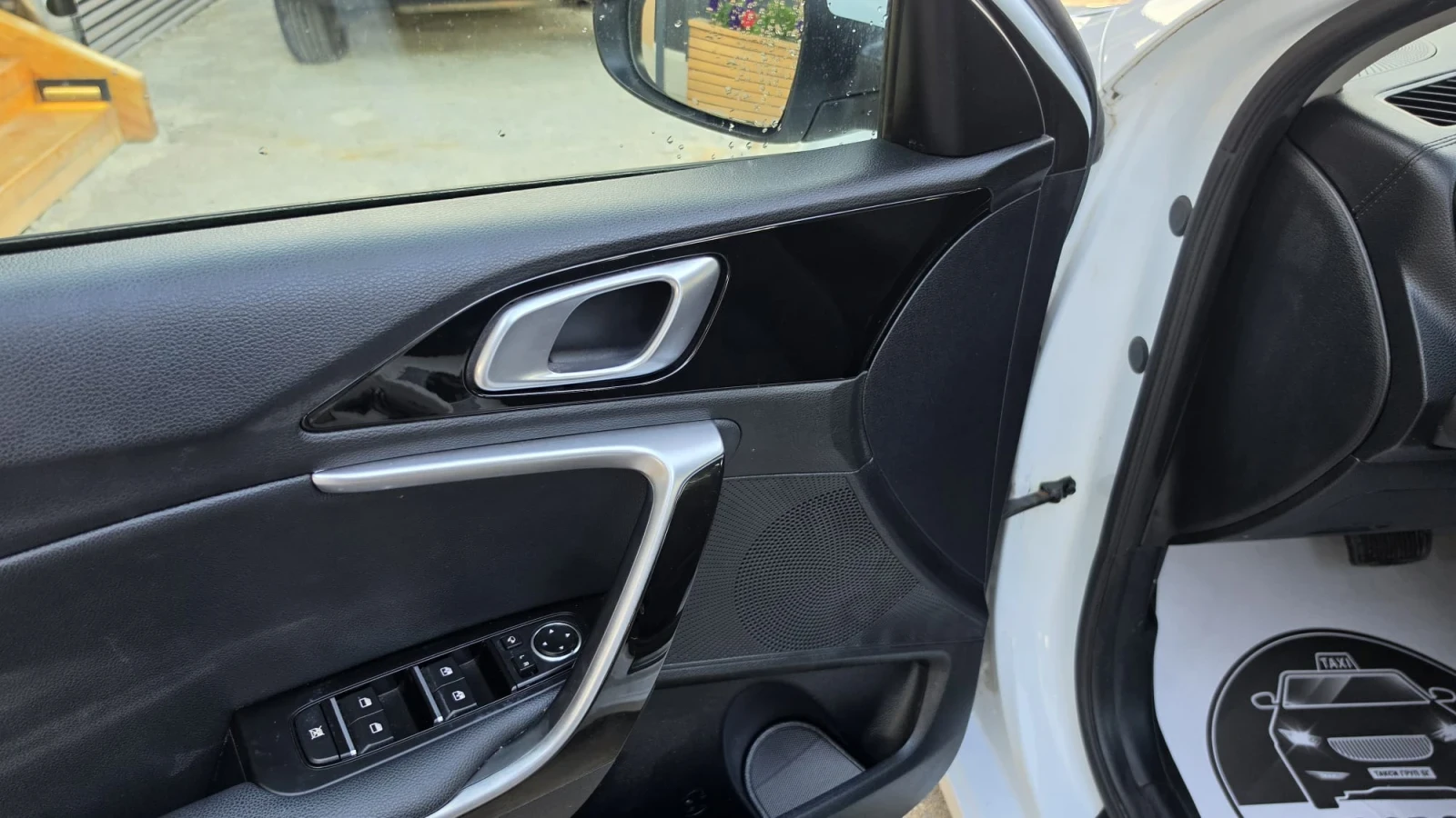 Kia Ceed, снимка 11 - Автомобили и джипове - 54939341