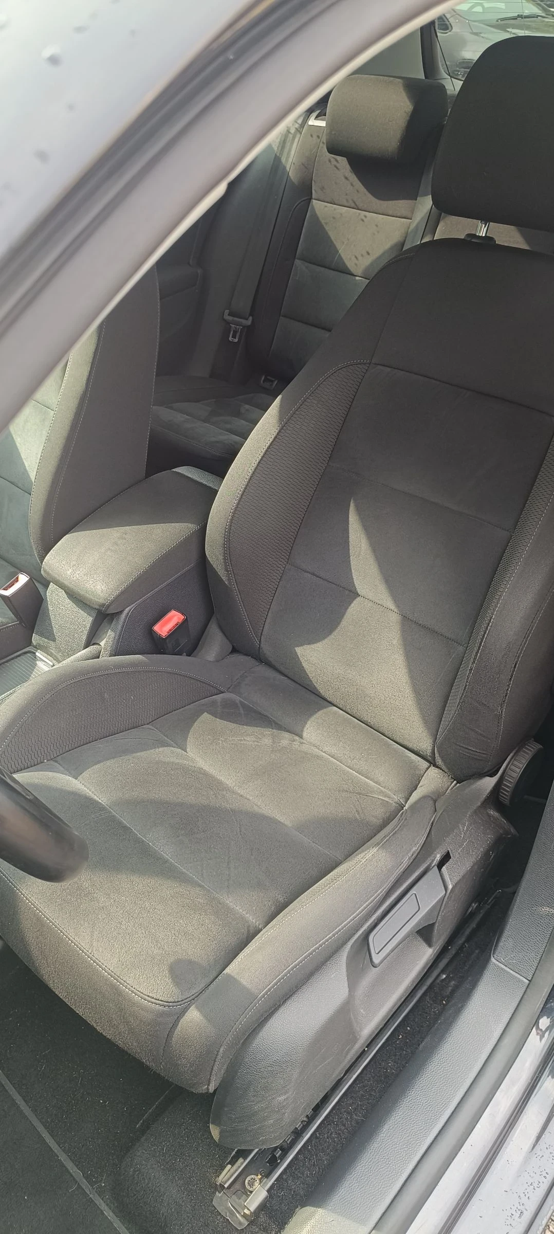 VW Golf 2.0TDI 140k.c, снимка 9 - Автомобили и джипове - 55147718