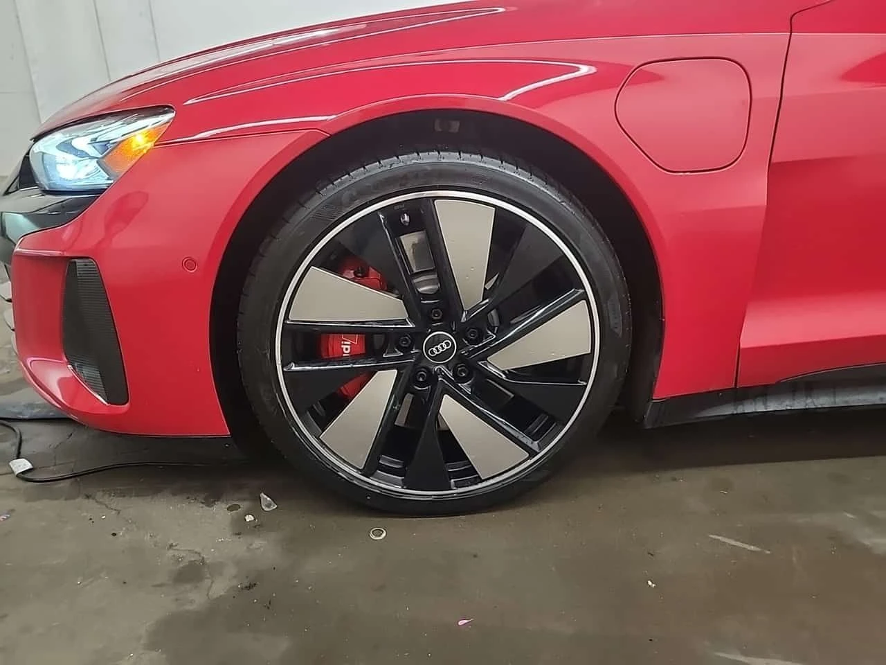 Audi E-Tron GT RS * Без инциденти * CARFAX * От VW * , снимка 5 - Автомобили и джипове - 55528825