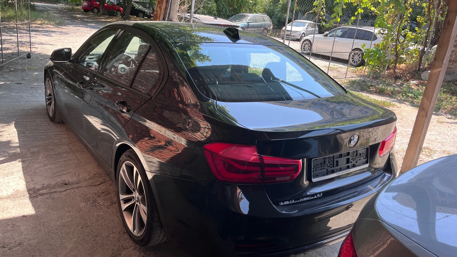 BMW 330 d Lci Distr Led Auto Sport, снимка 5 - Автомобили и джипове - 55778077