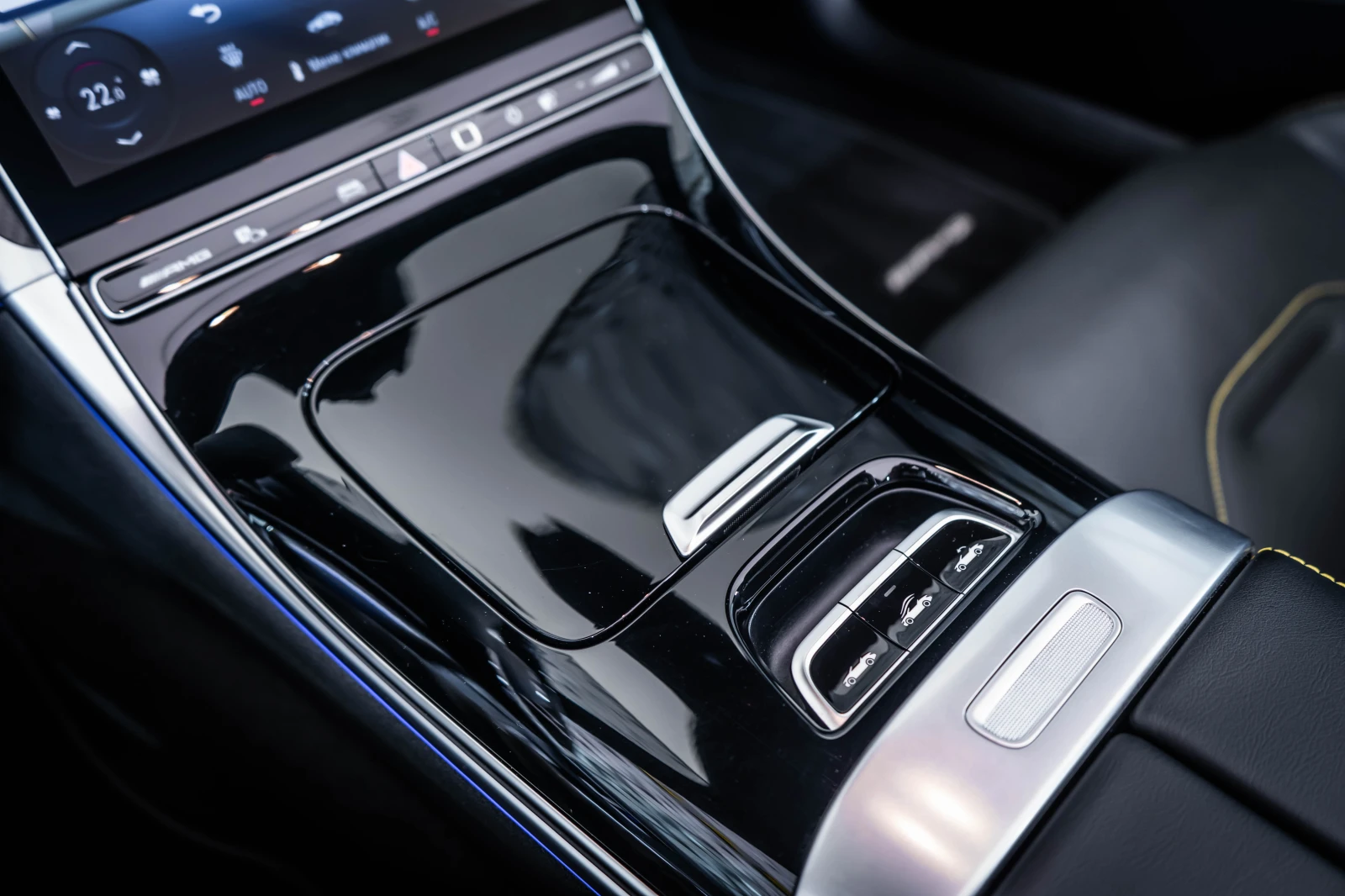 Mercedes-Benz CLE 53 AMG 4M+ Burmester* Carbon, снимка 9 - Автомобили и джипове - 55985664