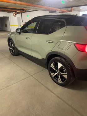 Volvo XC40, снимка 1