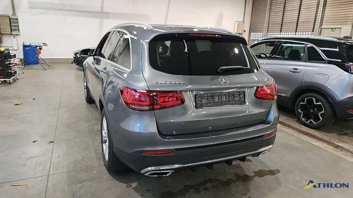 Mercedes-Benz GLC 300 AMG Line - 4-Matic - Хибрид, снимка 4 - Автомобили и джипове - 48200346