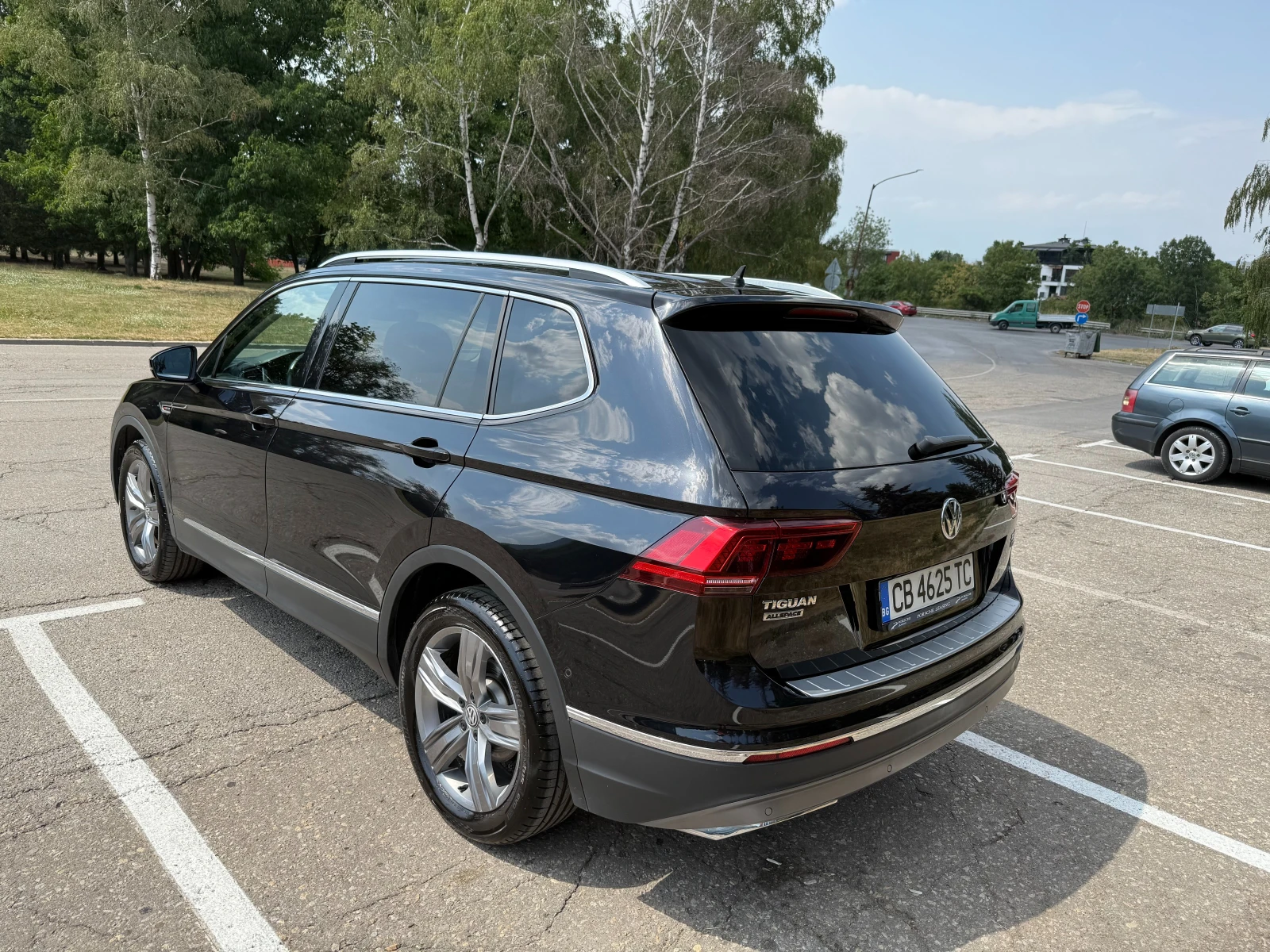 VW Tiguan Allspace Highline 4MOTION 2.0 TSI - изображение 2