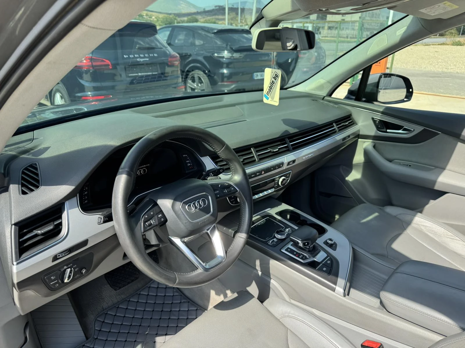 Audi Q7 272ps* MATRIX* 7места* Дистр* BOSE* Пано* Обдухва - изображение 9