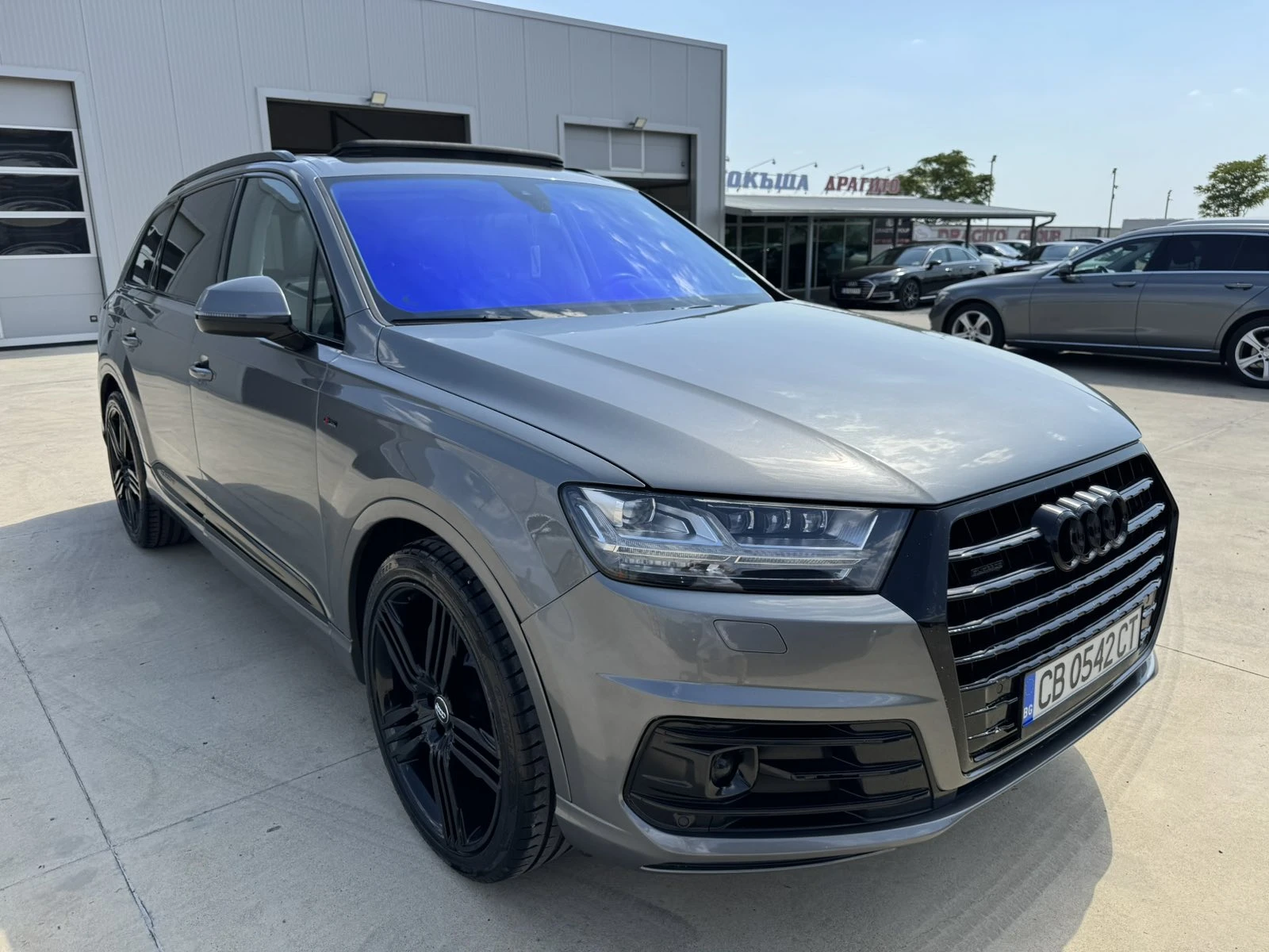 Audi Q7 272ps* MATRIX* 7места* Дистр* BOSE* Пано* Обдухва - изображение 7