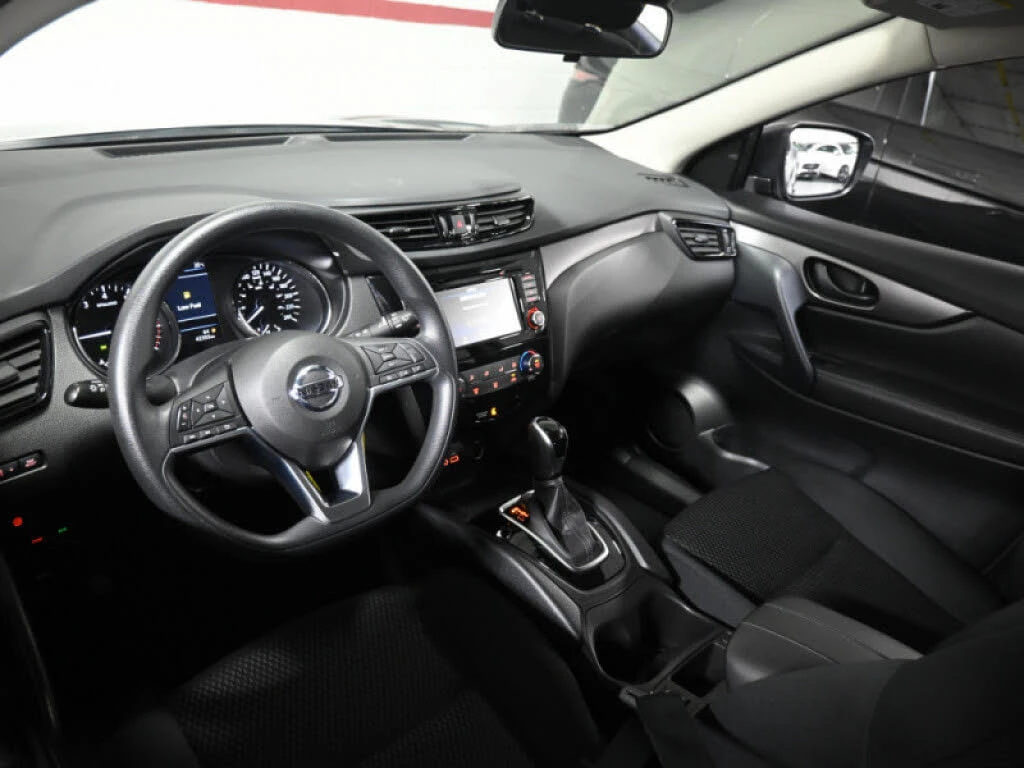 Nissan Qashqai * АВТО КРЕДИТ* ЦЕНА ДО БГ * СЕРВИЗНА ИСТОРИЯ *  - изображение 10