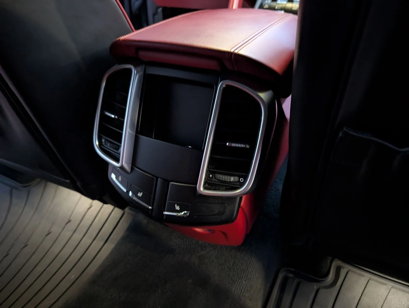 Porsche Cayenne GTS CARFAX    | Mobile.bg   14