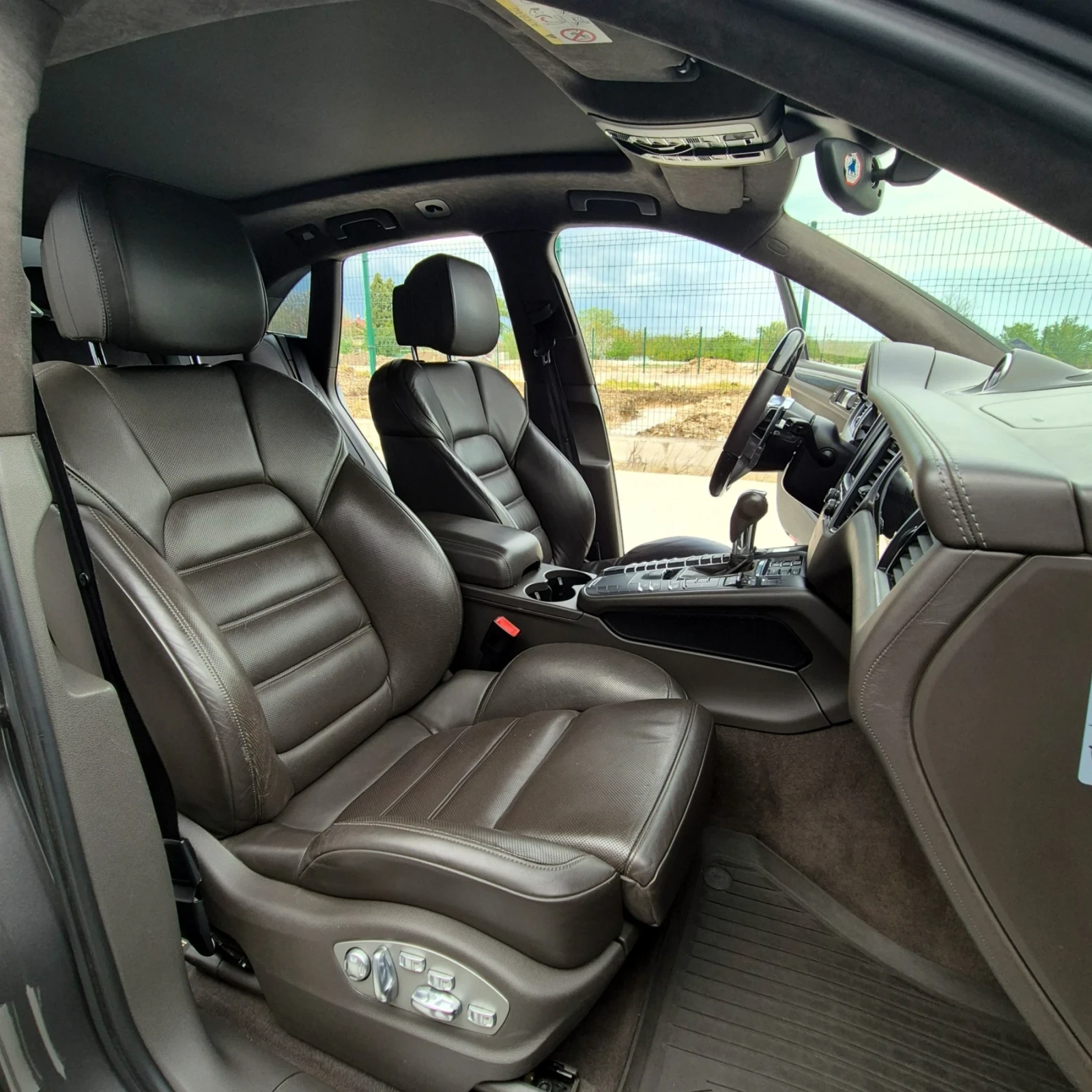 Porsche Macan Turbo, снимка 11 - Автомобили и джипове - 54543229