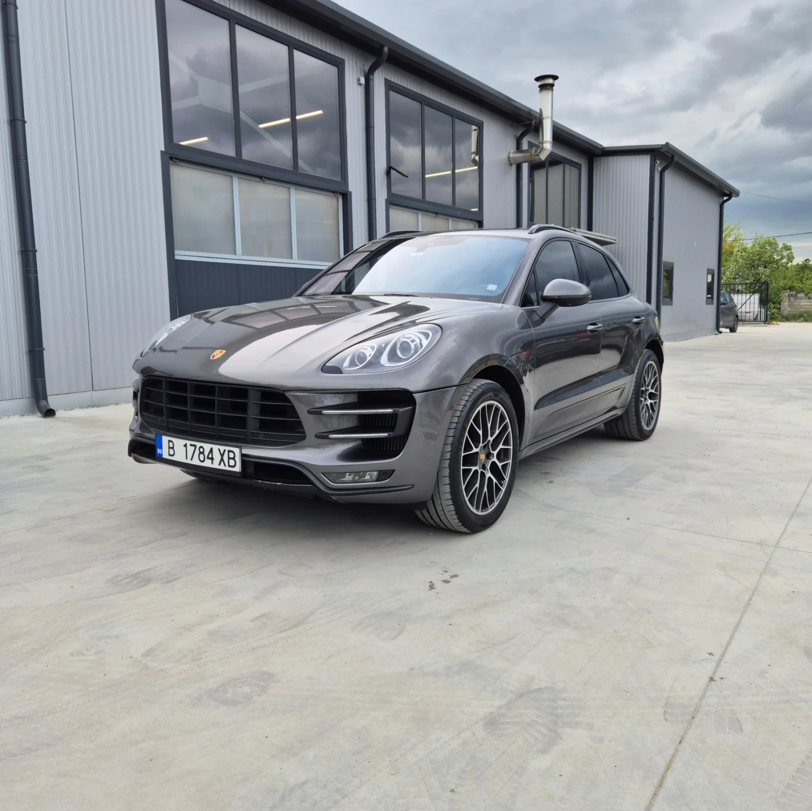 Porsche Macan Turbo, снимка 2 - Автомобили и джипове - 54543229