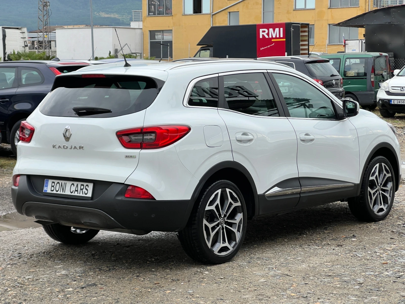 Renault Kadjar 1.5dCi-110к.с./EURO6/Камера/Blind-spot/Lane-assist, снимка 5 - Автомобили и джипове - 55045782