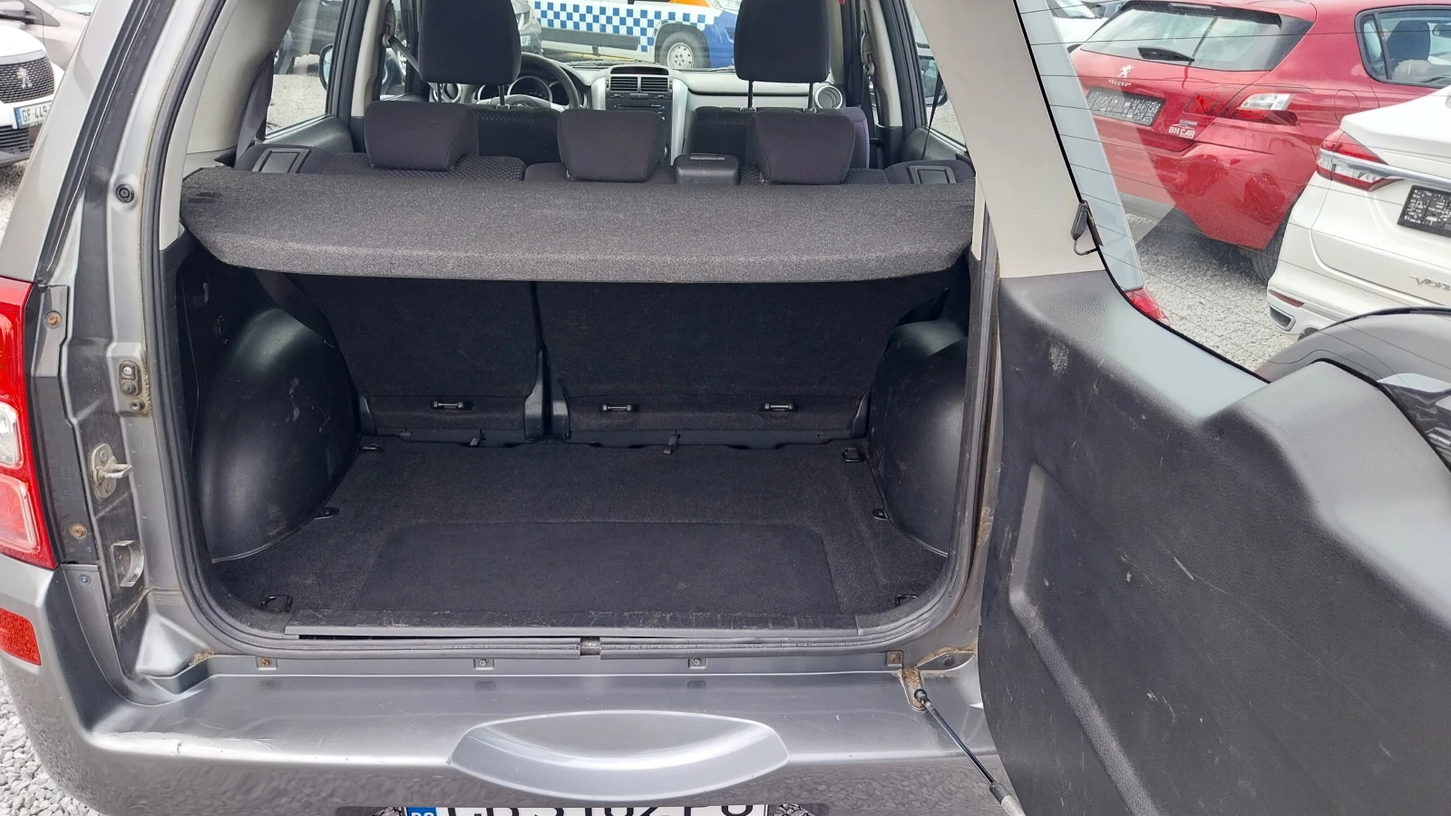 Suzuki Grand vitara 1.9DDIS, снимка 15 - Автомобили и джипове - 55119388