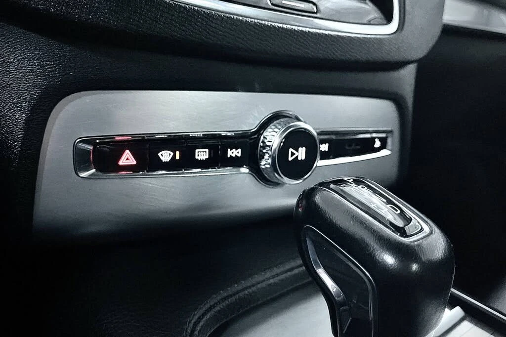 Volvo Xc90 FULL* AWD* T6 MOMENTUM* K����� ����*  | Mobile.bg � ����������� 10