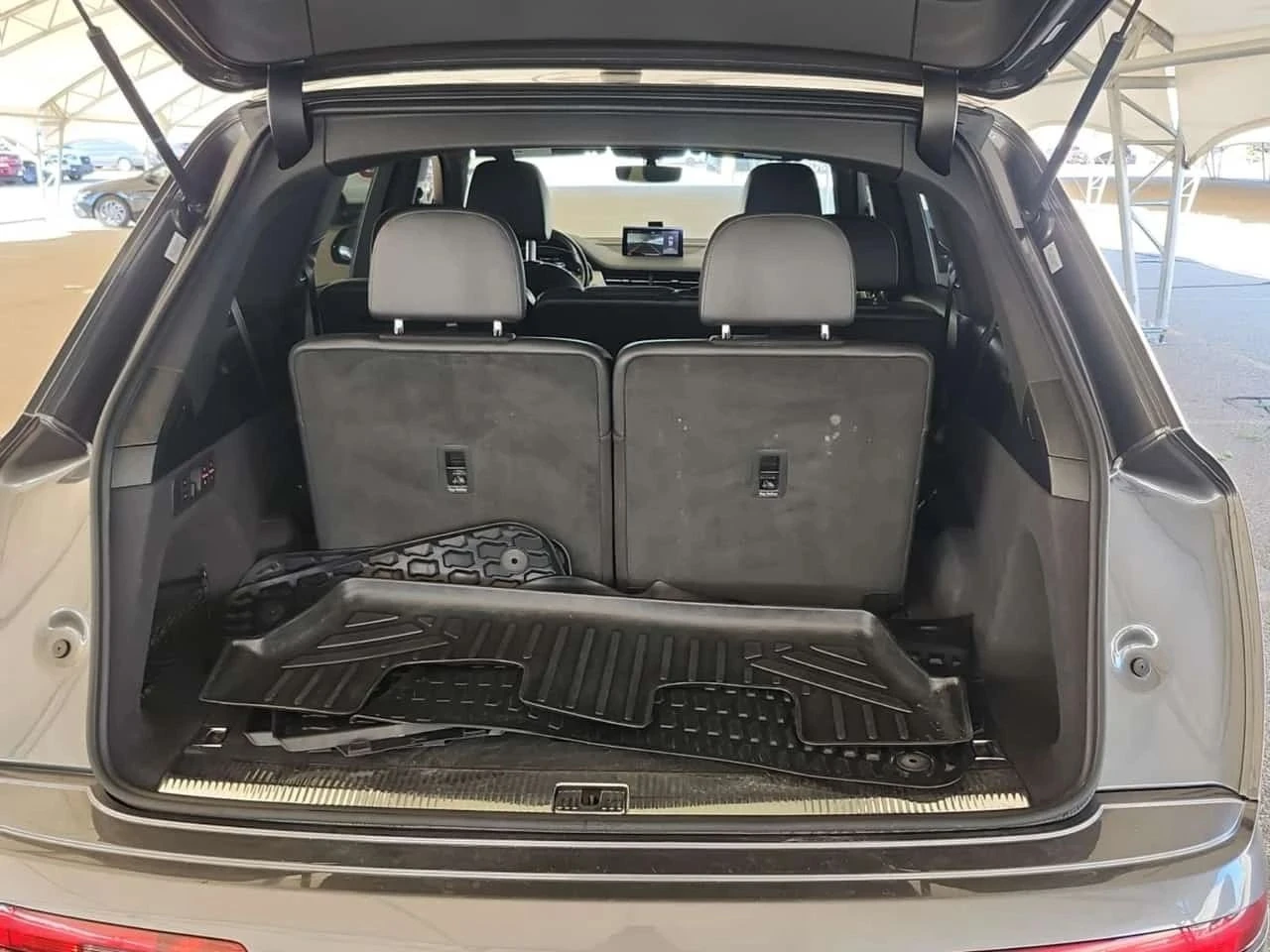 Audi Q7, снимка 15 - Автомобили и джипове - 56732013