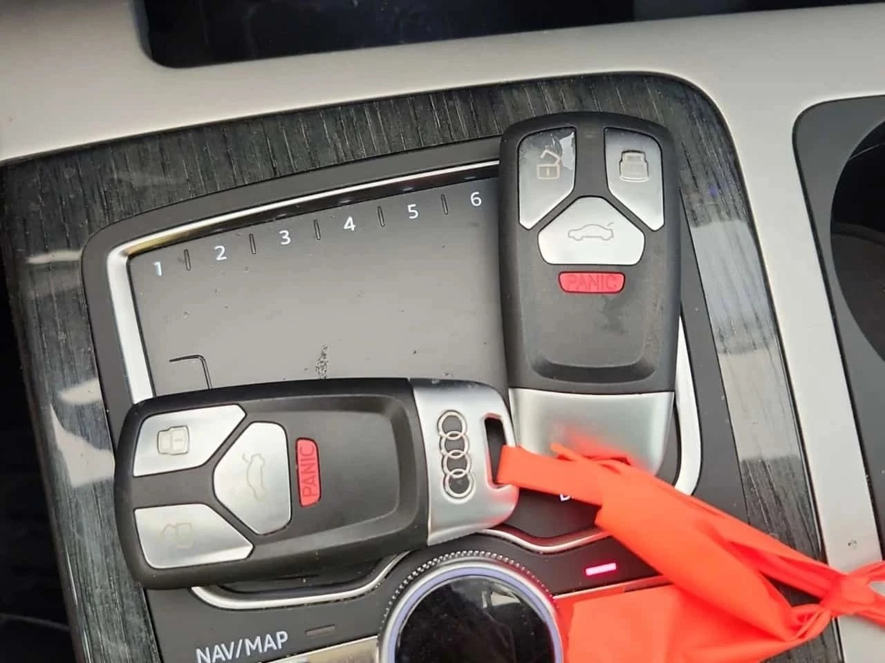 Audi Q7, снимка 8 - Автомобили и джипове - 56732013