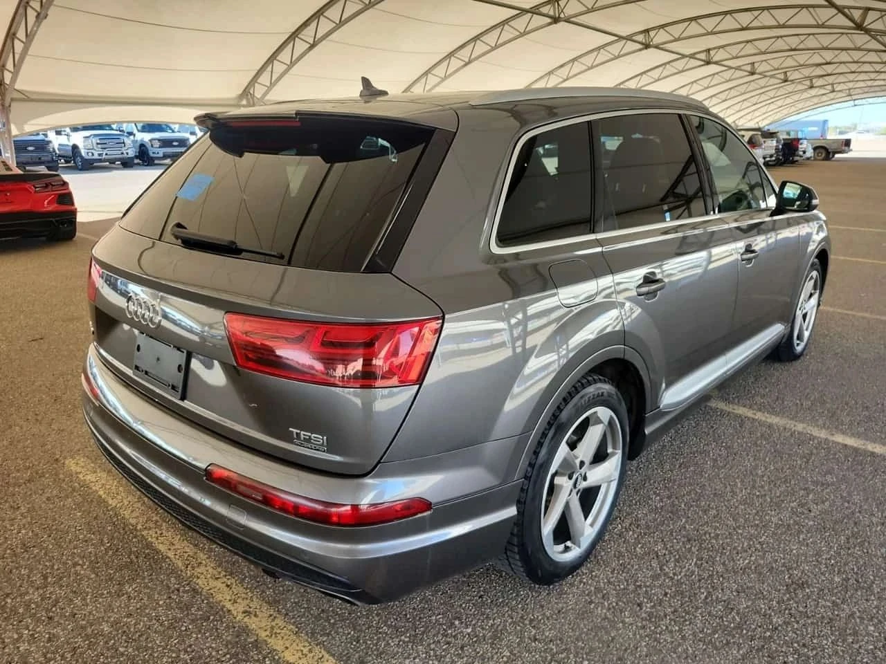 Audi Q7, снимка 2 - Автомобили и джипове - 56732013