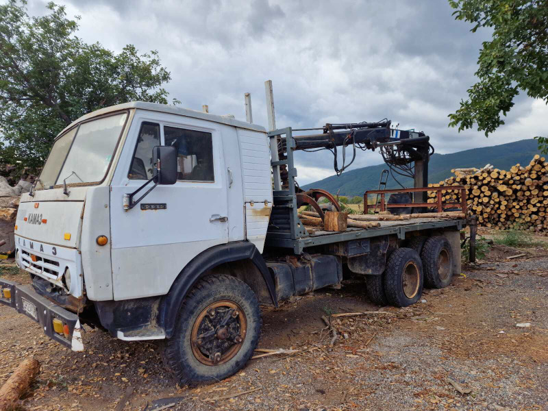 Kamaz 53212 кран, снимка 2 - Камиони - 44208938