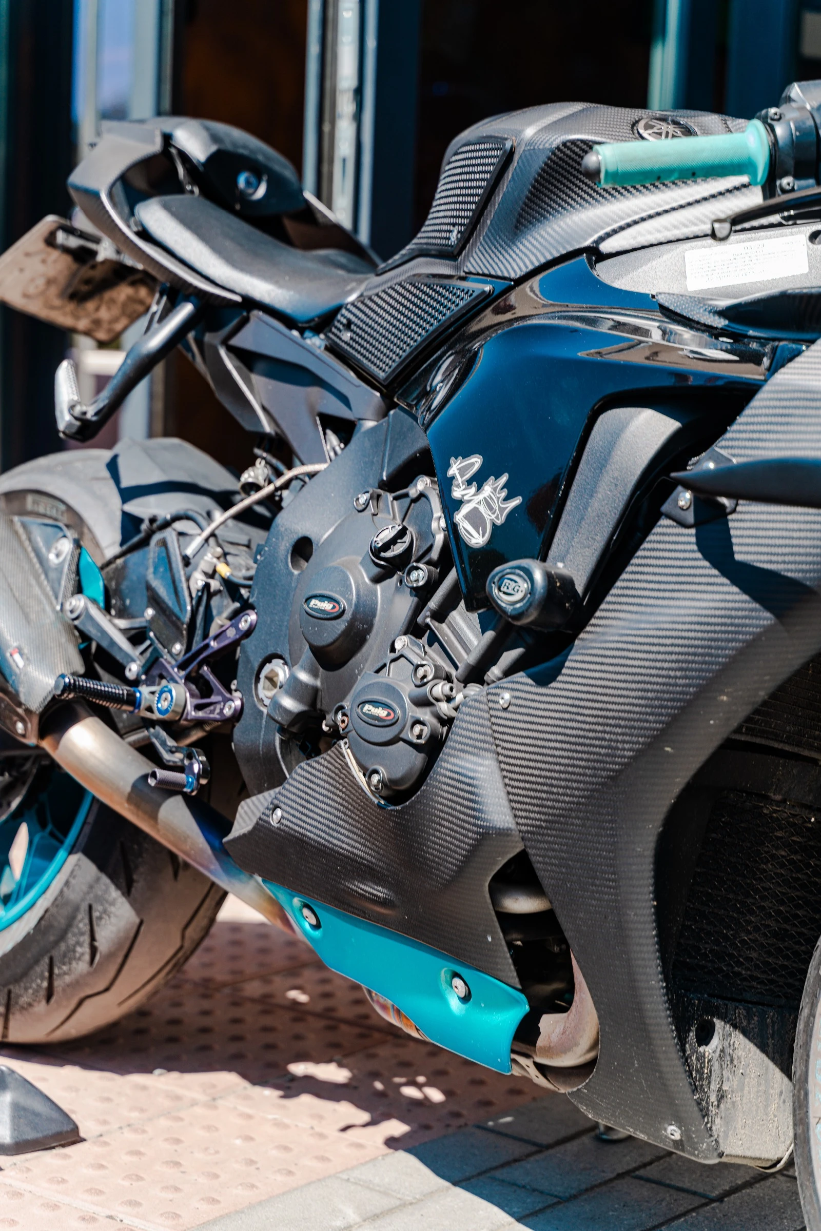 Yamaha YZF-R1 Full Carbon, снимка 8 - Мотоциклети и мототехника - 54590155
