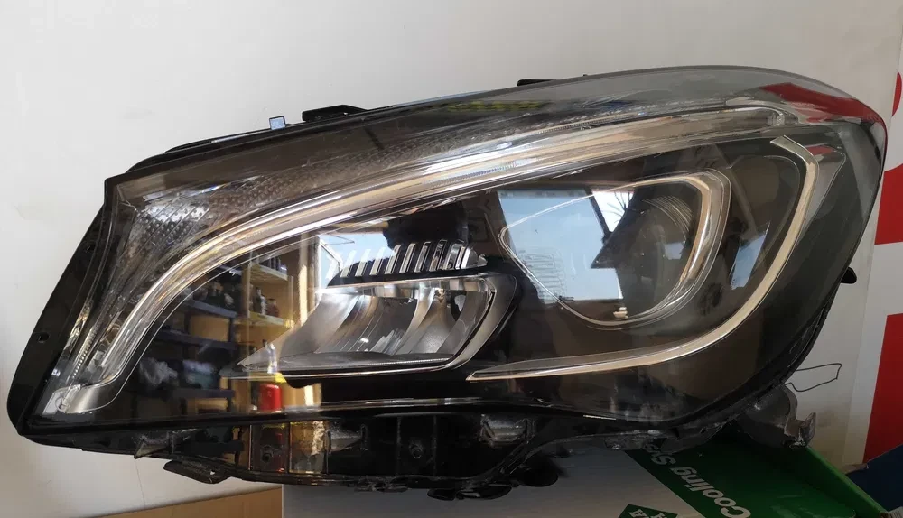 LED крушки и светлини