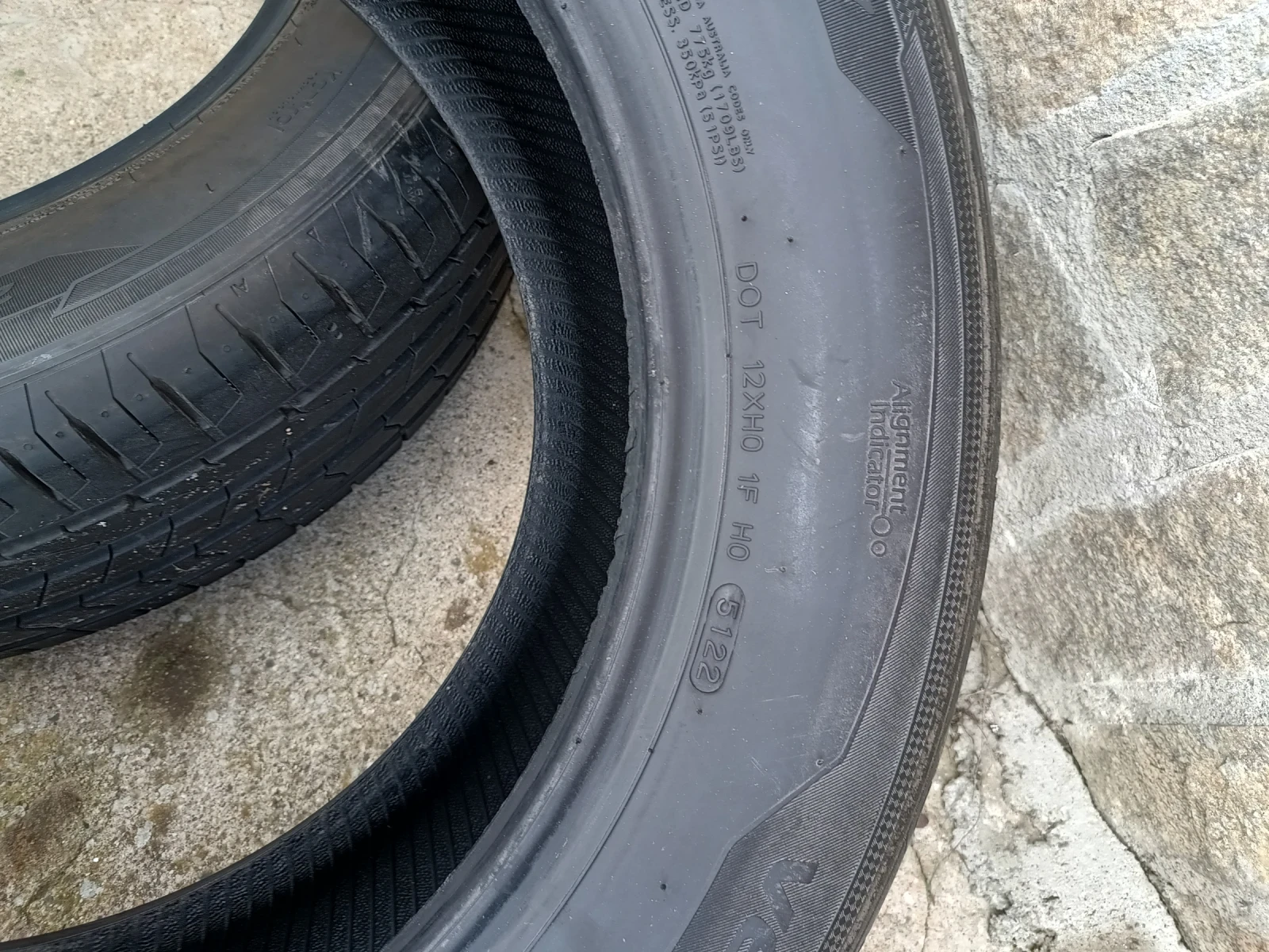 Гуми Летни 215/65R17, снимка 4 - Гуми и джанти - 54528383