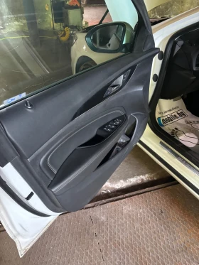 Opel Insignia 1, 6 d , снимка 10