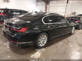 BMW 740 I XDRIVE, Минимална щета, Реални километри! - [10] 