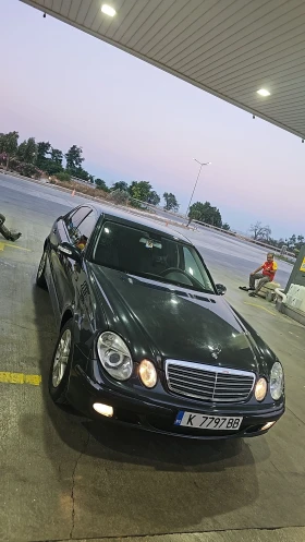  Mercedes-Benz E 270