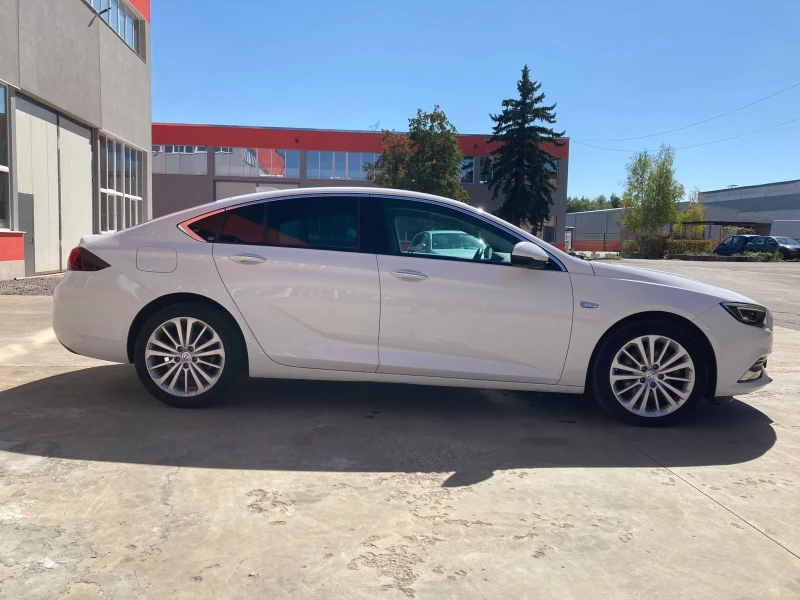 Opel Insignia 1, 6 d , снимка 3 - Автомобили и джипове - 47388969