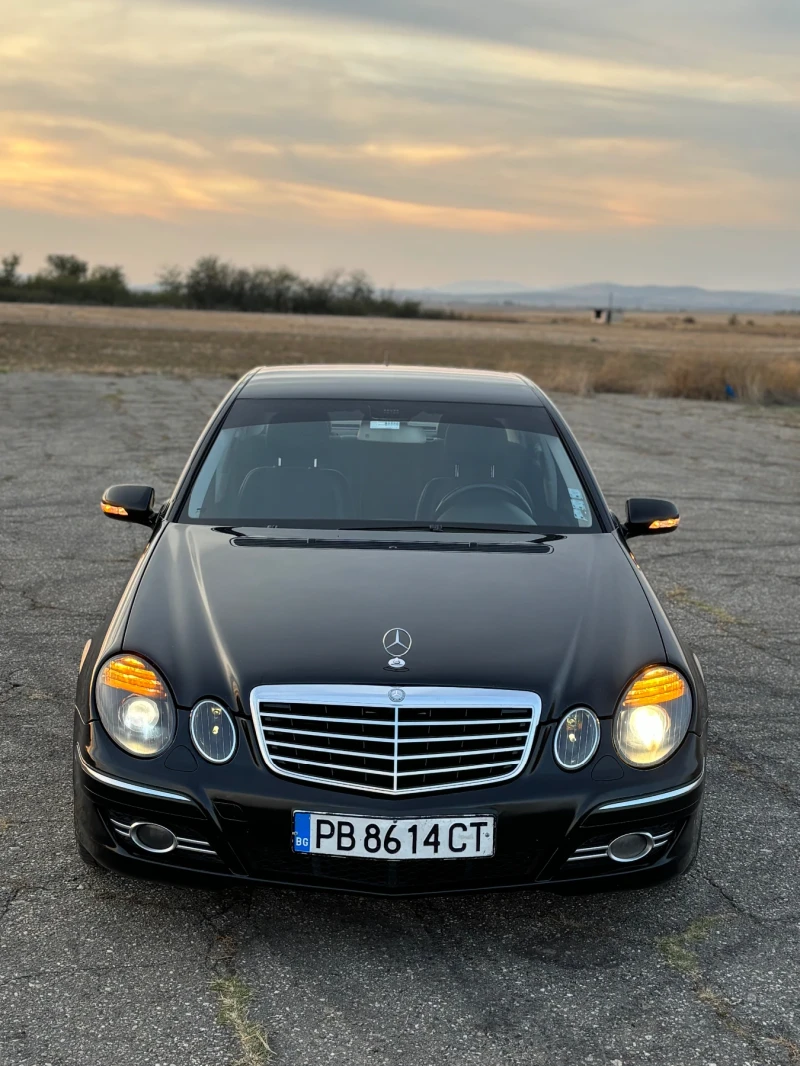 Mercedes-Benz E 220 Avangard Facelift, снимка 2 - Автомобили и джипове - 47731119