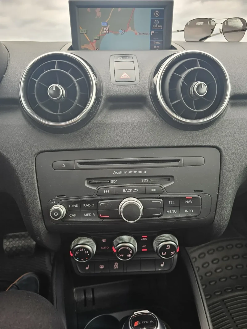 Audi A1 1.4 Tfsi Automat, снимка 14 - Автомобили и джипове - 47707183