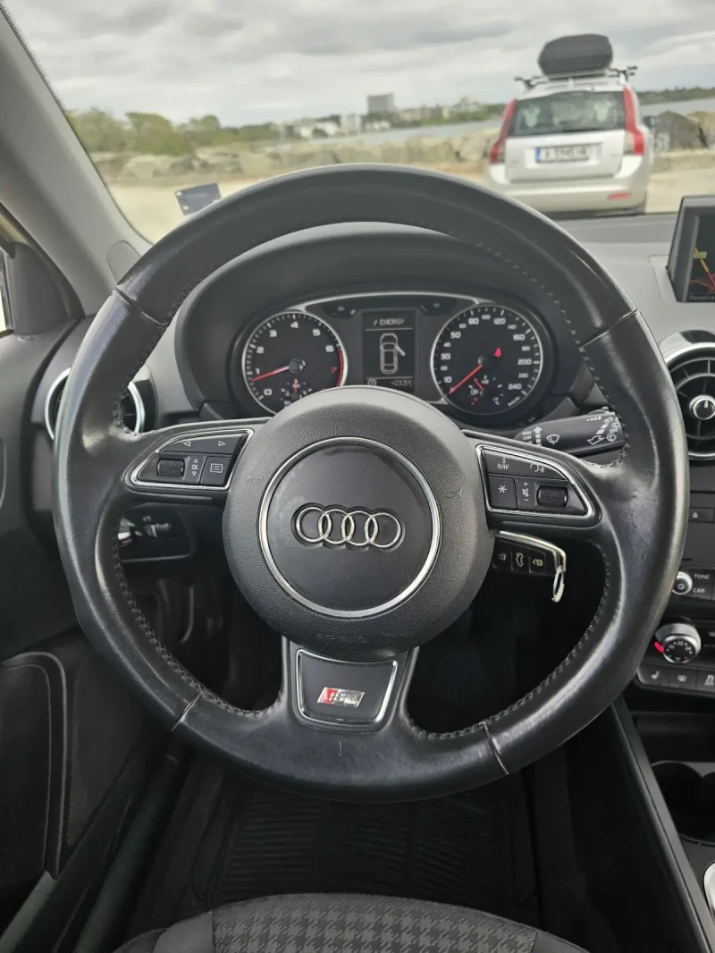 Audi A1 1.4 Tfsi Automat, снимка 15 - Автомобили и джипове - 47707183