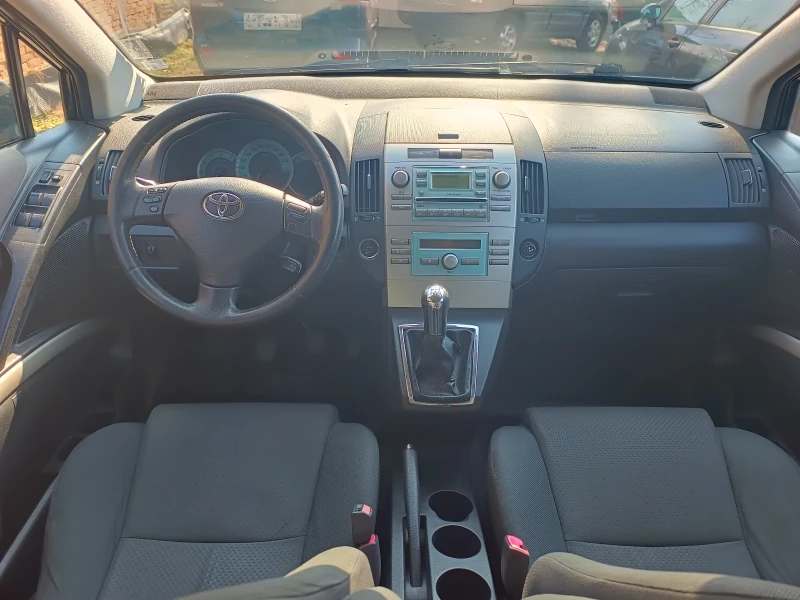 Toyota Corolla verso 2.0 D4D/6+ 1места/Климатроник , снимка 9 - Автомобили и джипове - 49051404