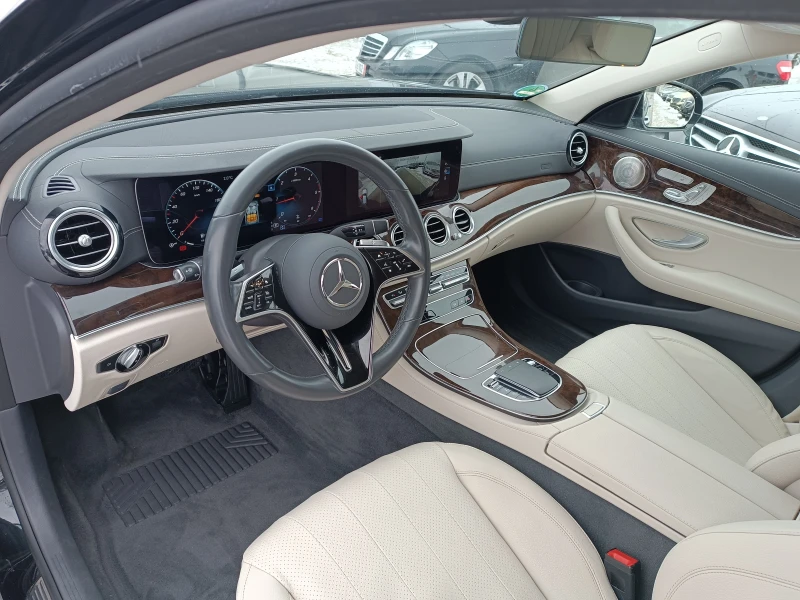 Mercedes-Benz E 220 2.2 CDI, снимка 13 - Автомобили и джипове - 49179076