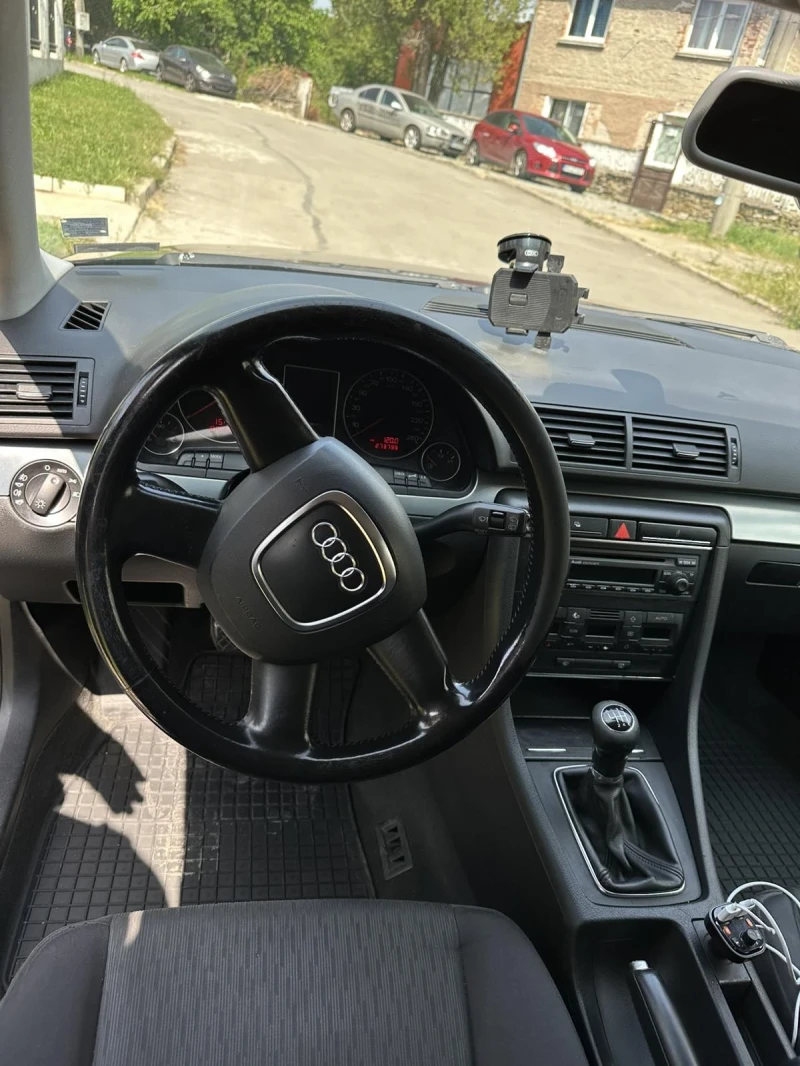 Audi A4 Avant, снимка 15 - Автомобили и джипове - 52058051
