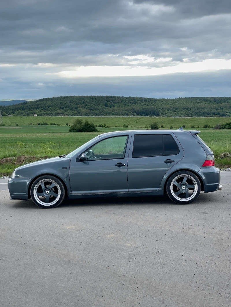 VW Golf, снимка 3 - Автомобили и джипове - 52588536