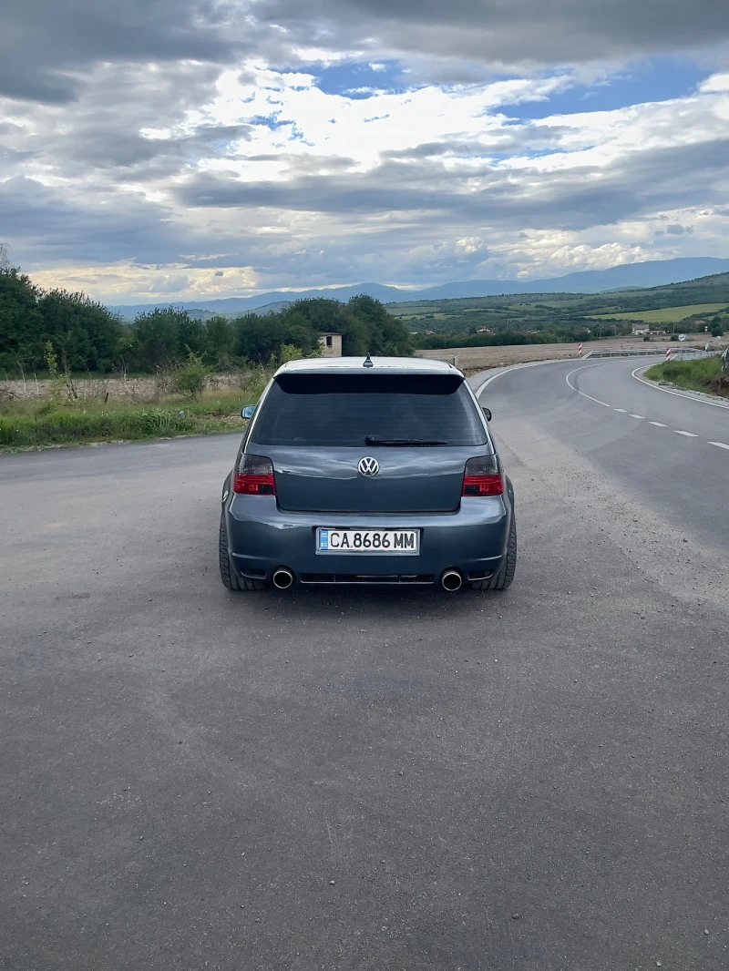 VW Golf, снимка 4 - Автомобили и джипове - 52588536