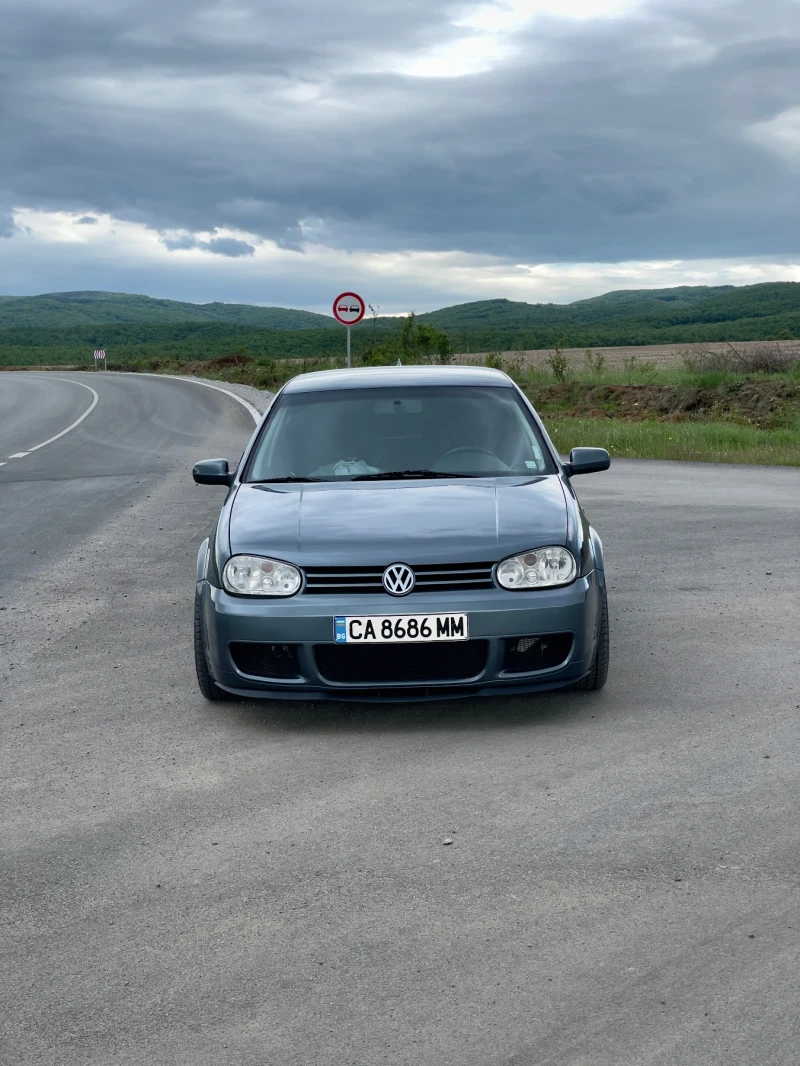 VW Golf, снимка 2 - Автомобили и джипове - 52588536