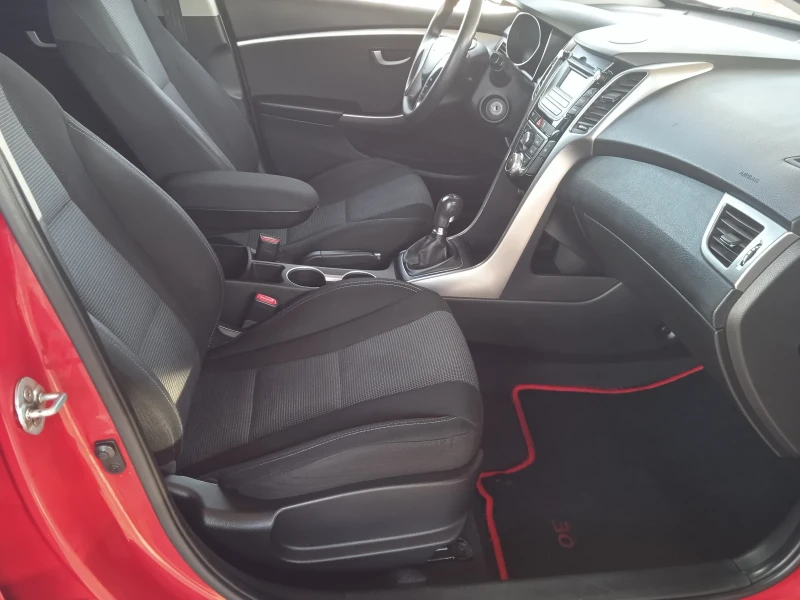 Hyundai I30 1.4i, снимка 8 - Автомобили и джипове - 52501650