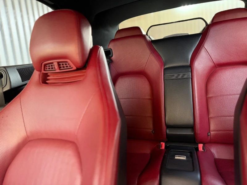 Mercedes-Benz E 220, снимка 12 - Автомобили и джипове - 52618287