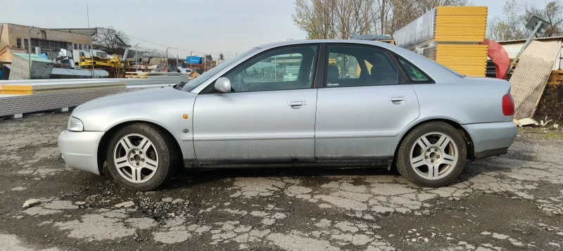 Audi A4 1.8T Quattro/LPG, снимка 3 - Автомобили и джипове - 52627636