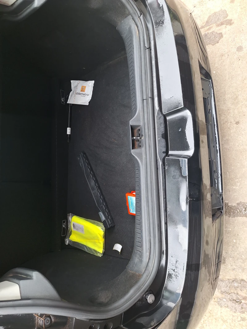 Renault Clio 1.2, снимка 15 - Автомобили и джипове - 52882457