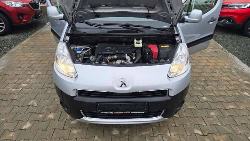 Peugeot Partner 1.6* HDI* 2012г* фейслифт, снимка 16 - Автомобили и джипове - 53448146